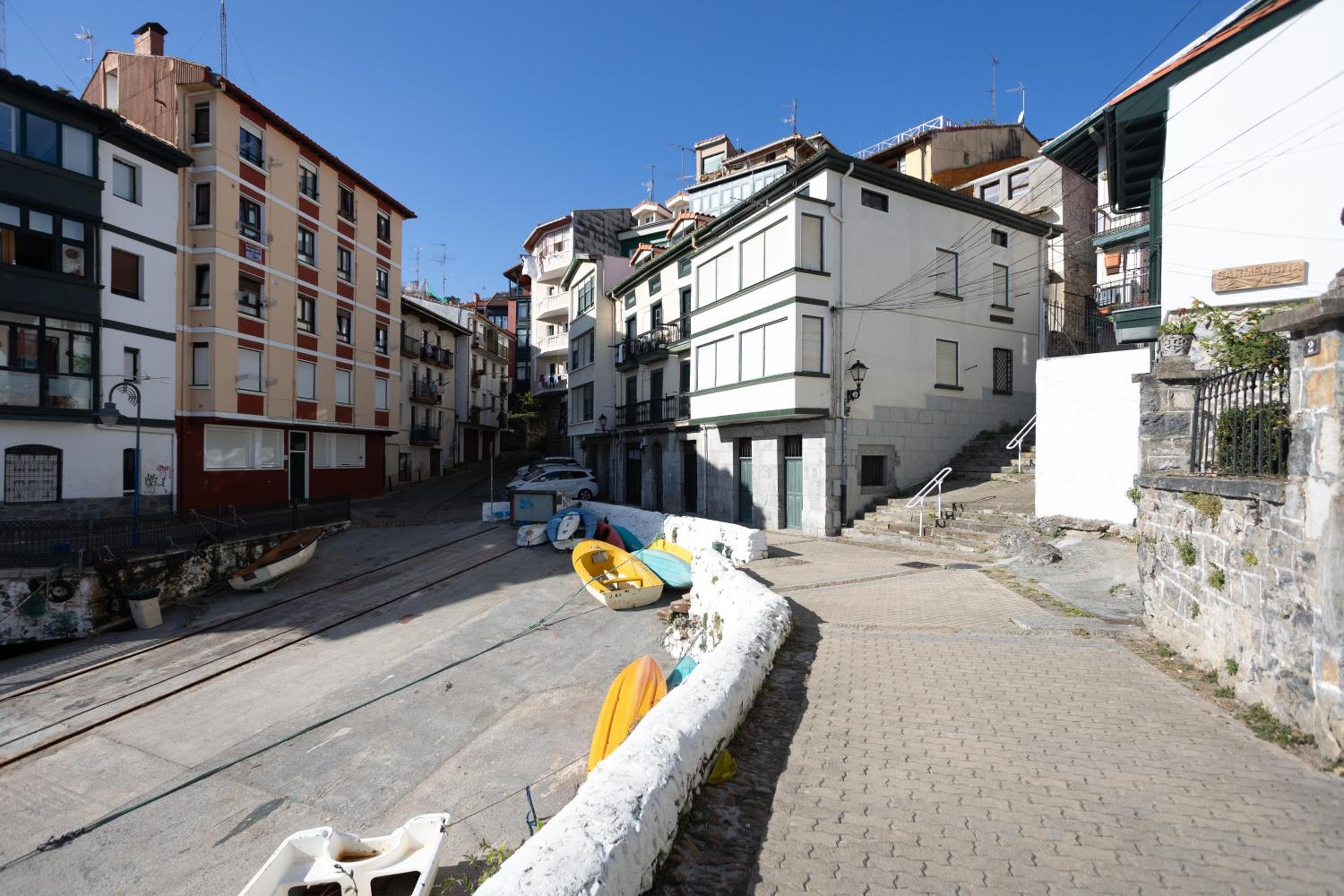 MUNDAKA Old Port
