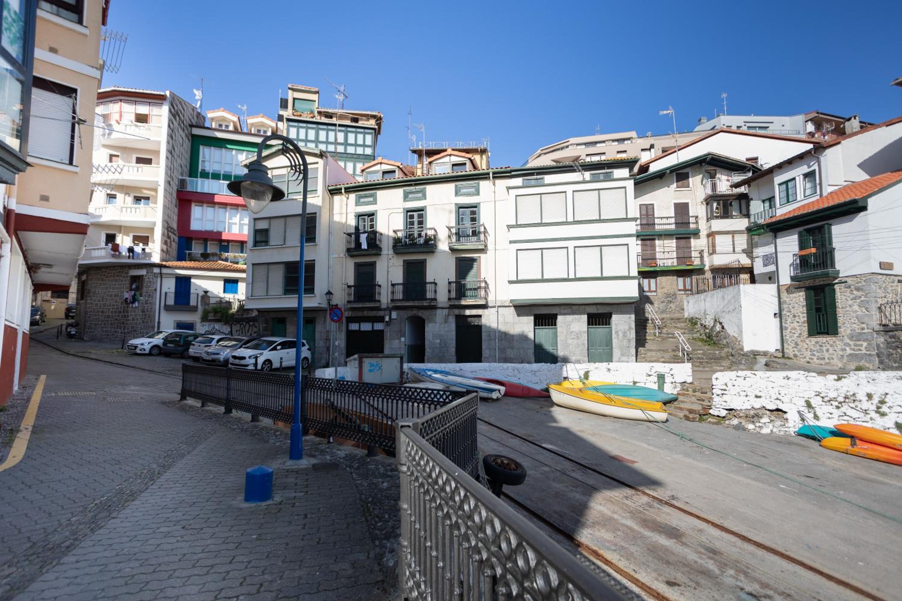 MUNDAKA Old Port