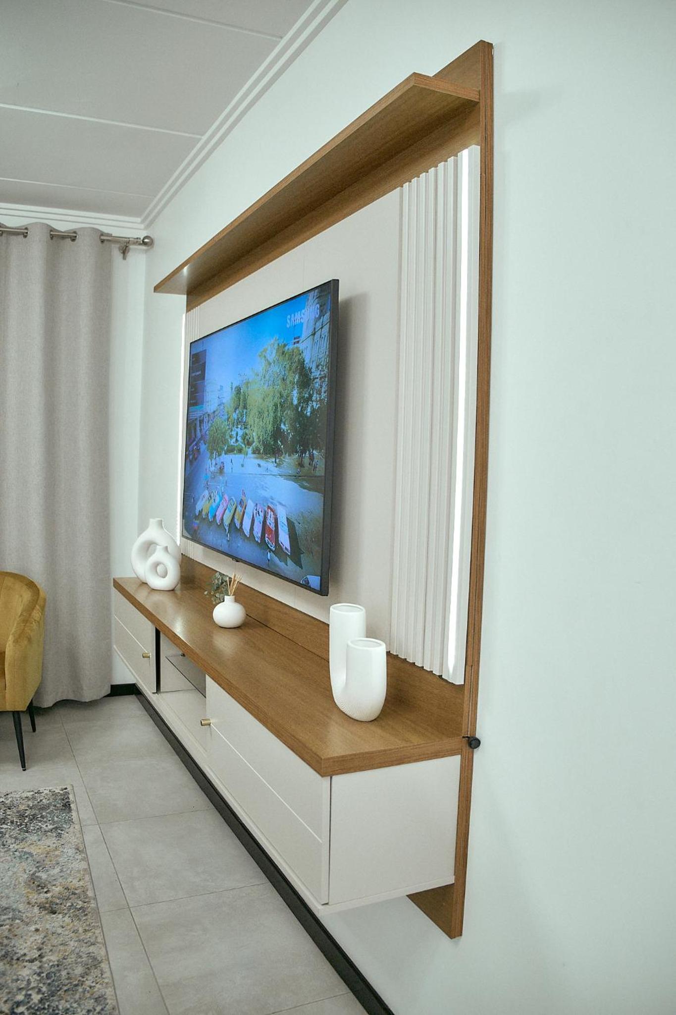 Medon Luxury Suites with power back up Bryanston Sandton
