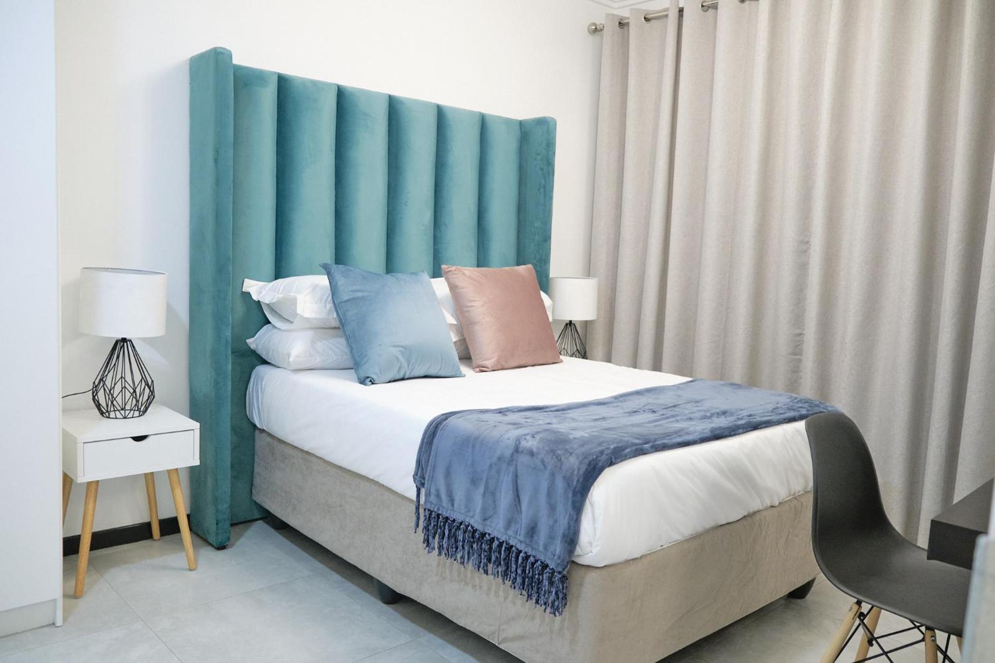 Medon Luxury Suites with power back up Bryanston Sandton