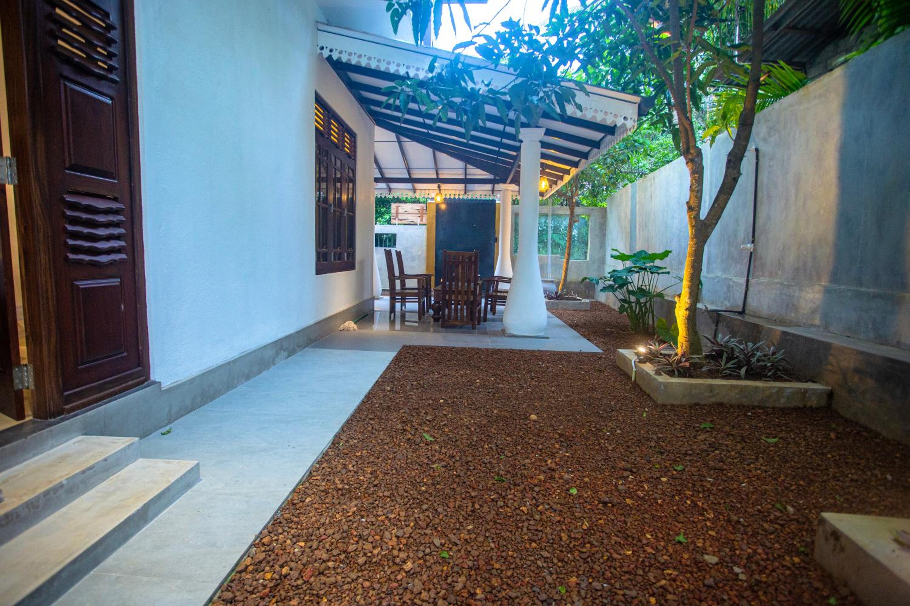 Kusumvillahabarduwa