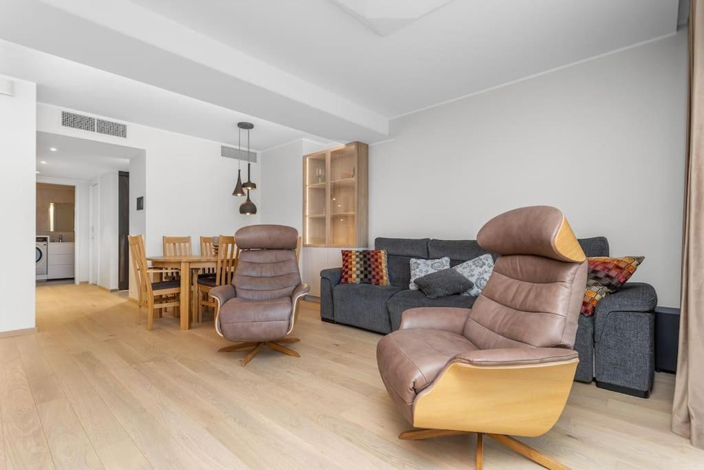 Newly furnished apt in Tallinn with free parking in the underground garage view 3