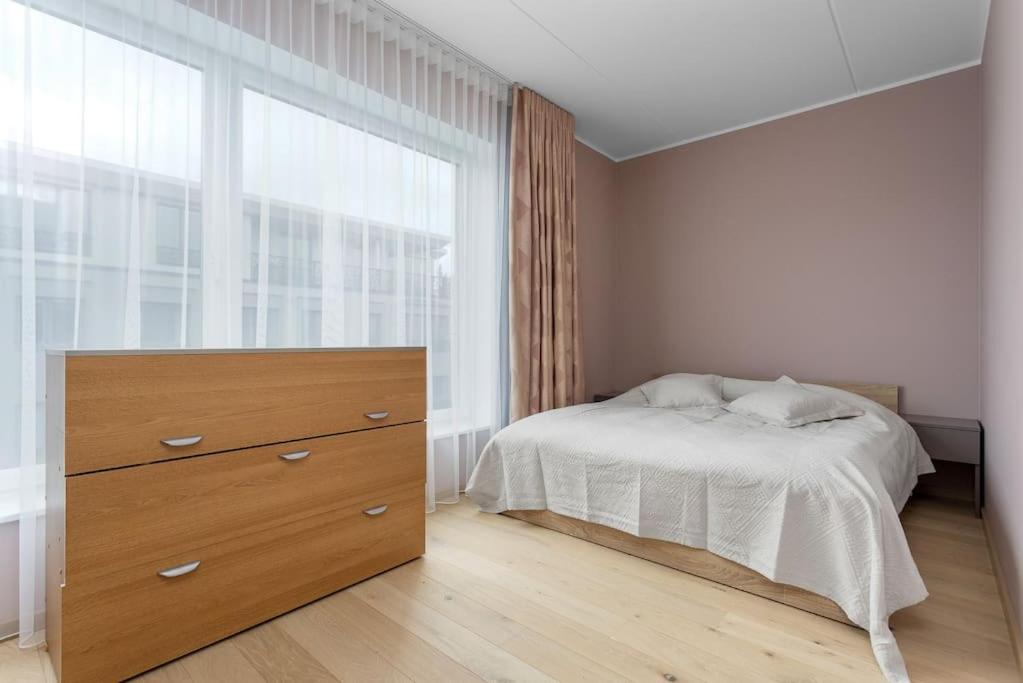 Newly furnished apt in Tallinn with free parking in the underground garage view 4