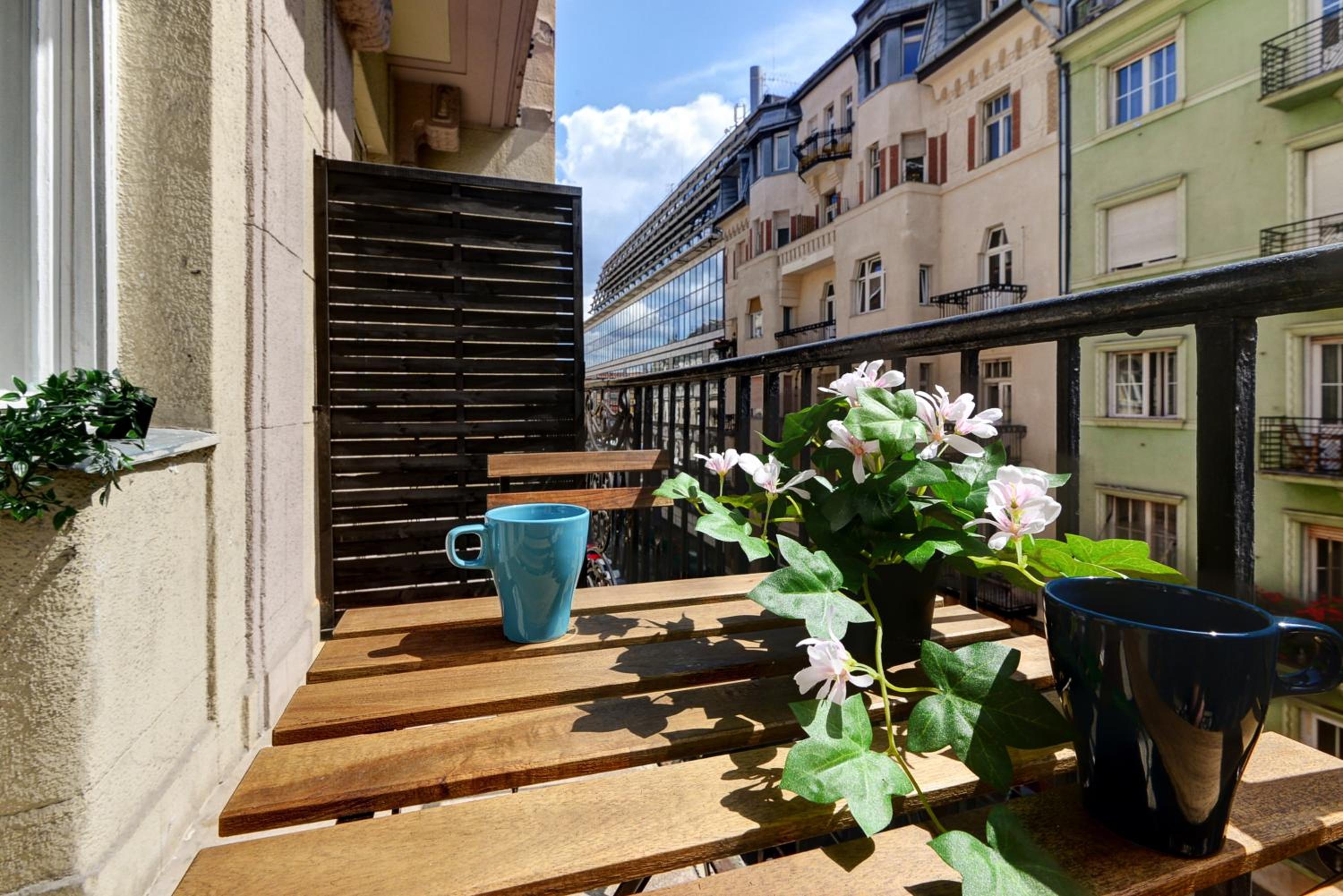 Akacfa 7 City Center Beautiful Apartment view 2