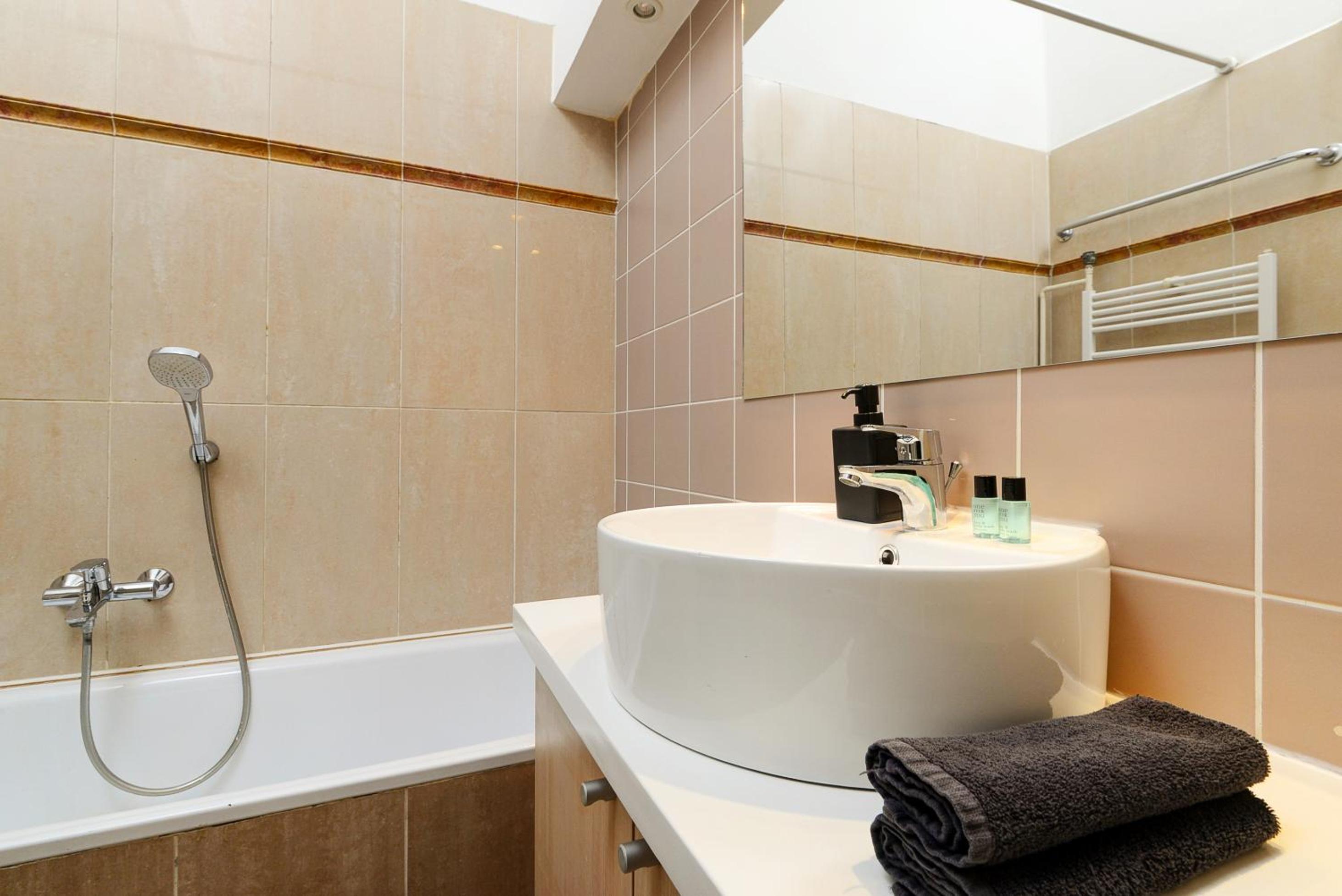 Akacfa 7 City Center Beautiful Apartment view 4