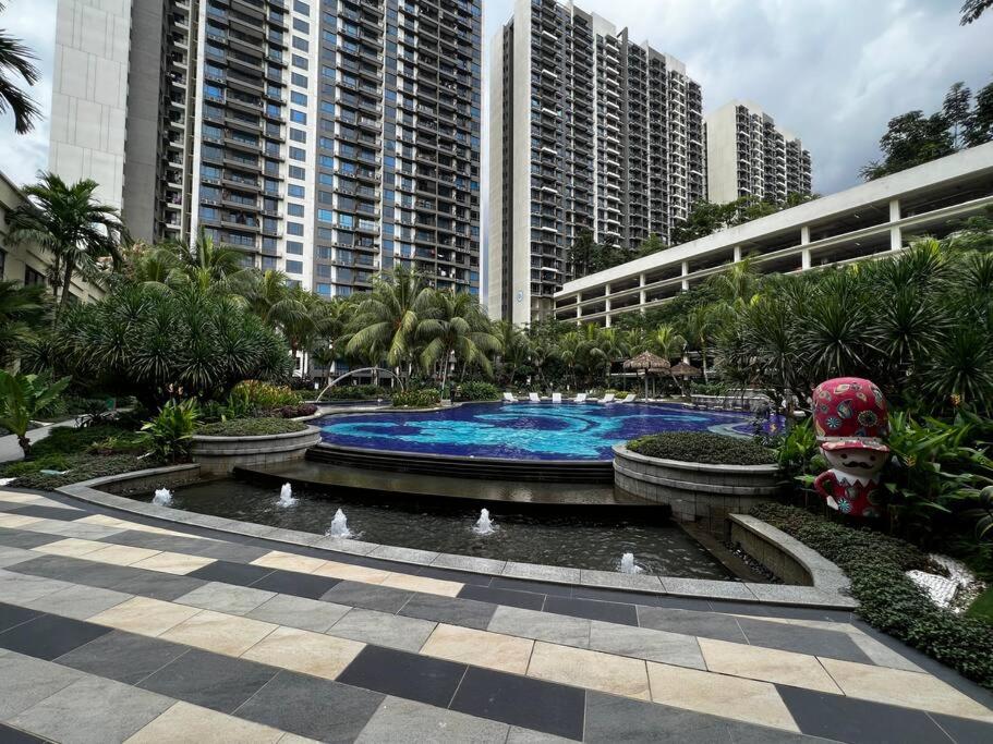 Central Park, Tampoi by Antlerzone