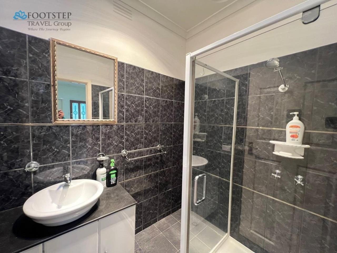 Cosy Homes - 15 Minutes Away From Melbourne Airport