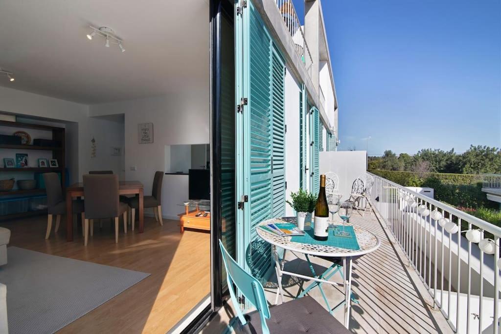 Apartamento Mar Azul T1 by YHA view 3