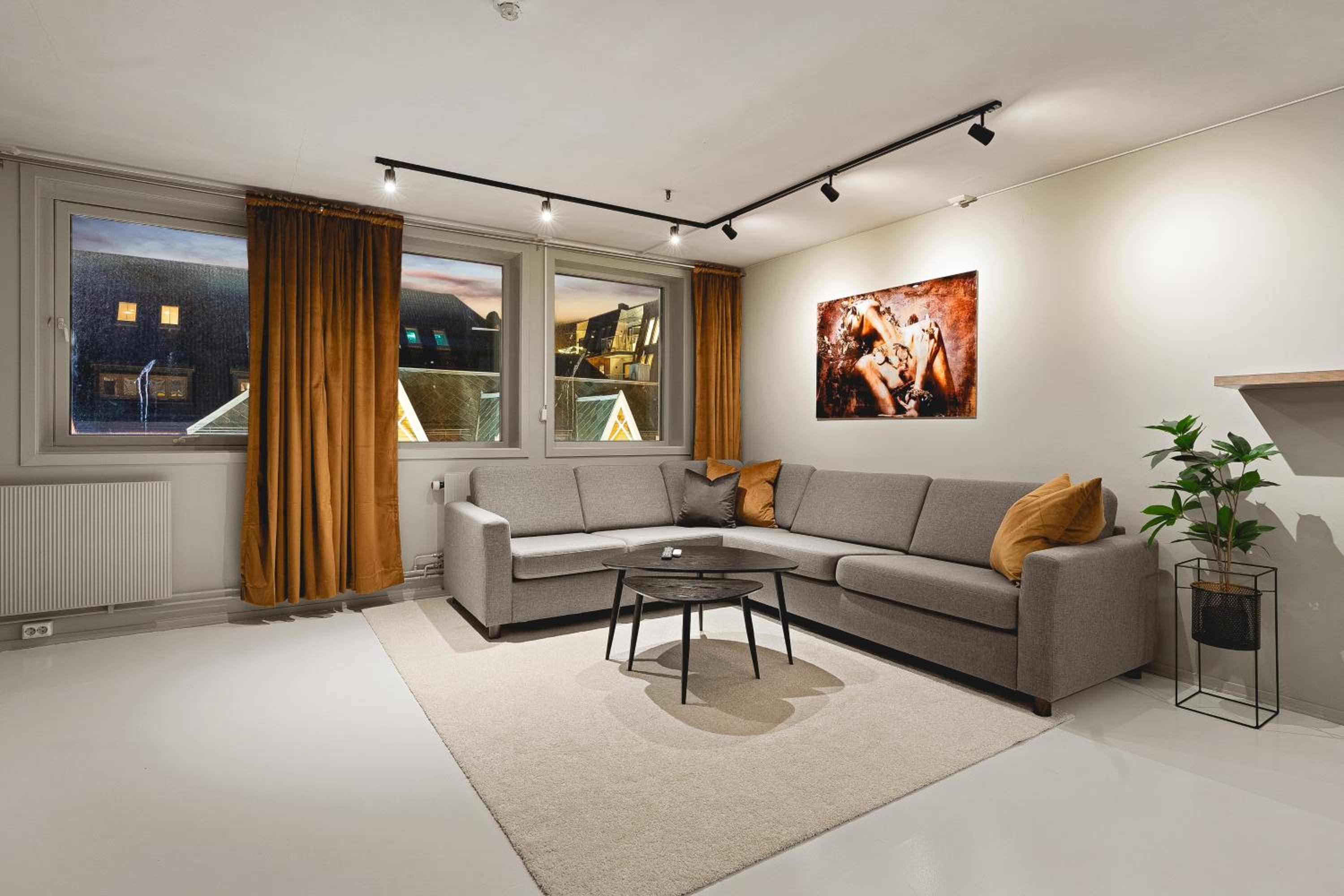 Hotel Arctic Homes - Downtown Penthouse - Image 1