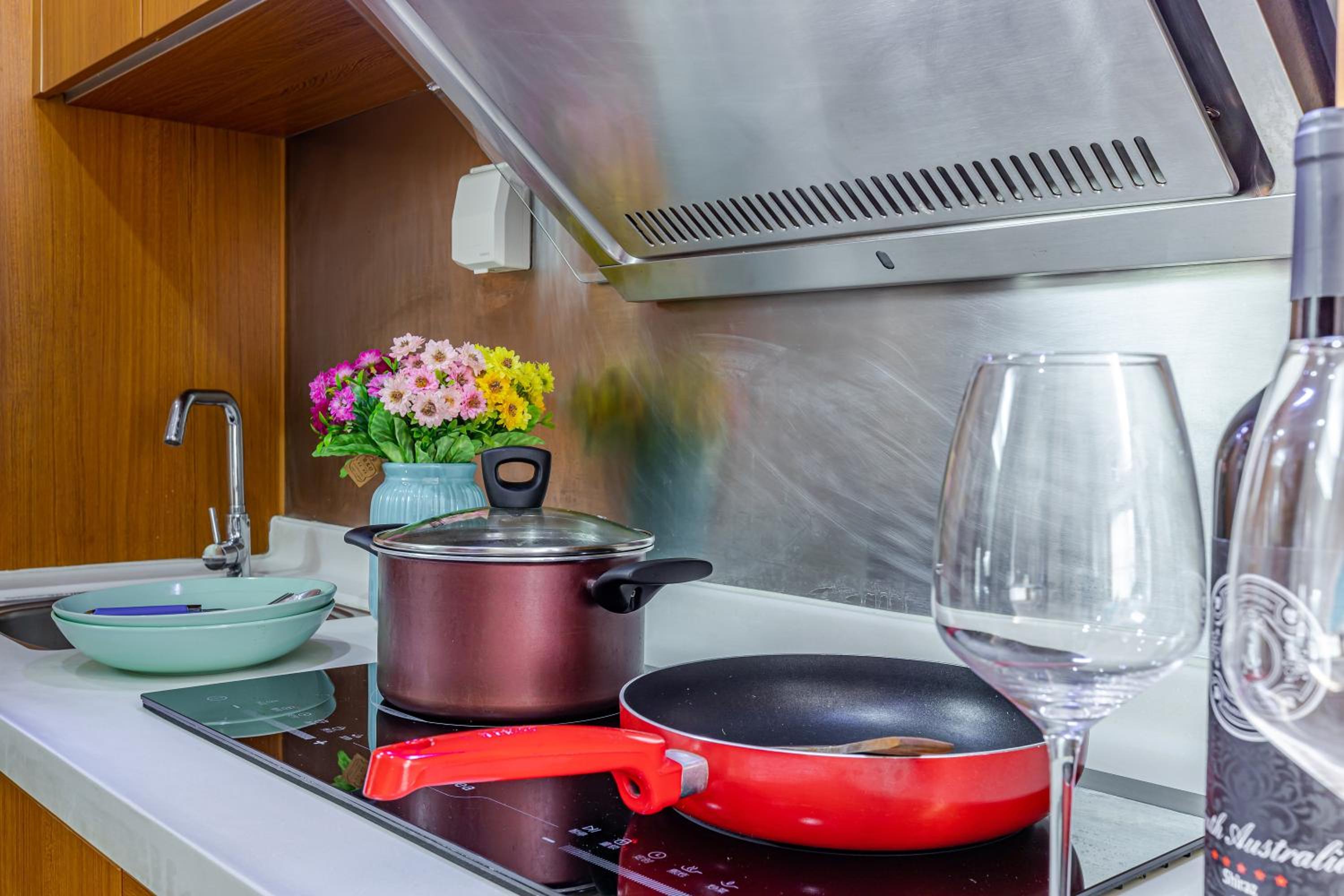 Waifiden Apartment Minjian Jinrong Building-Free Shuttle Bus to Canton Fair