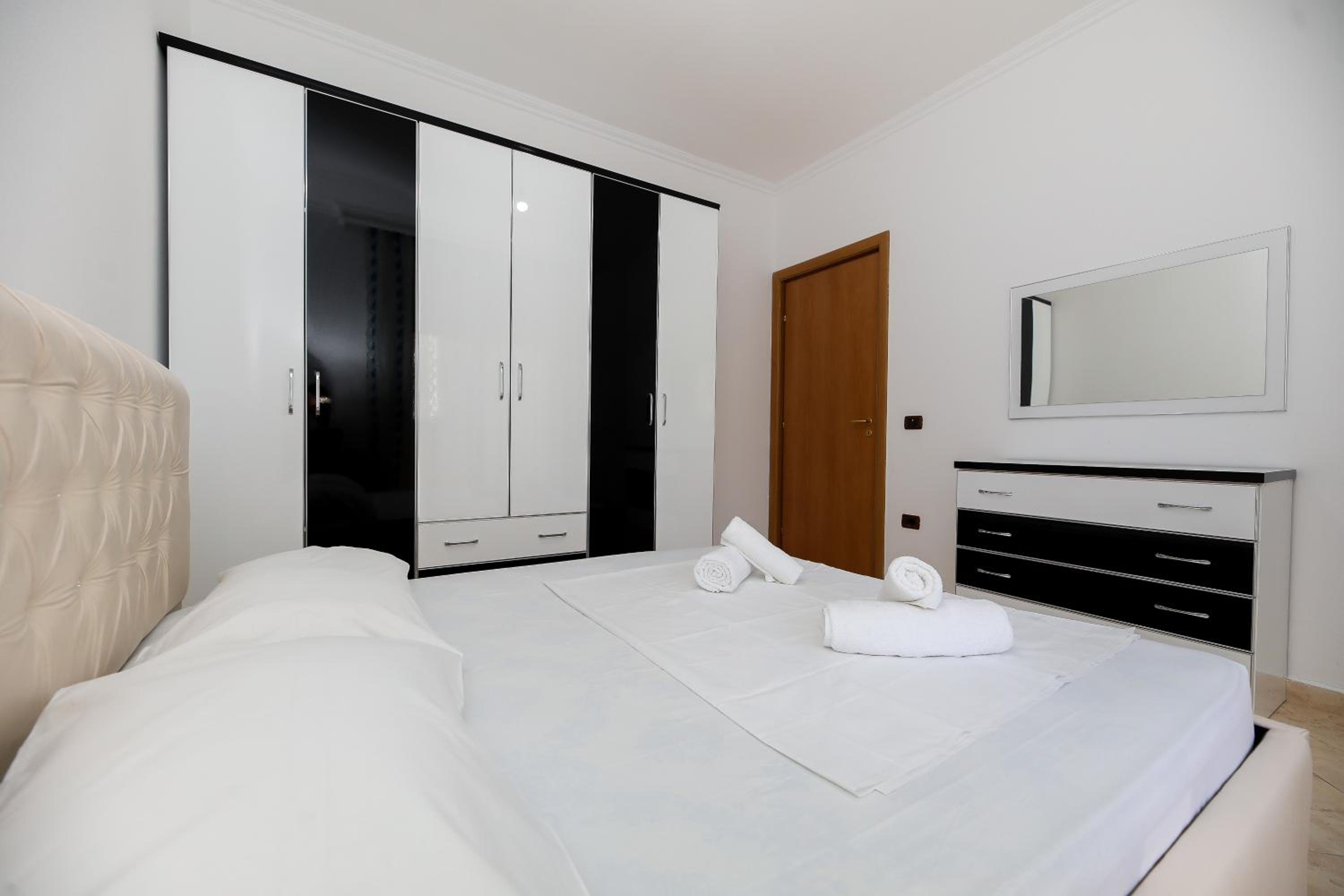 Noa Apartments