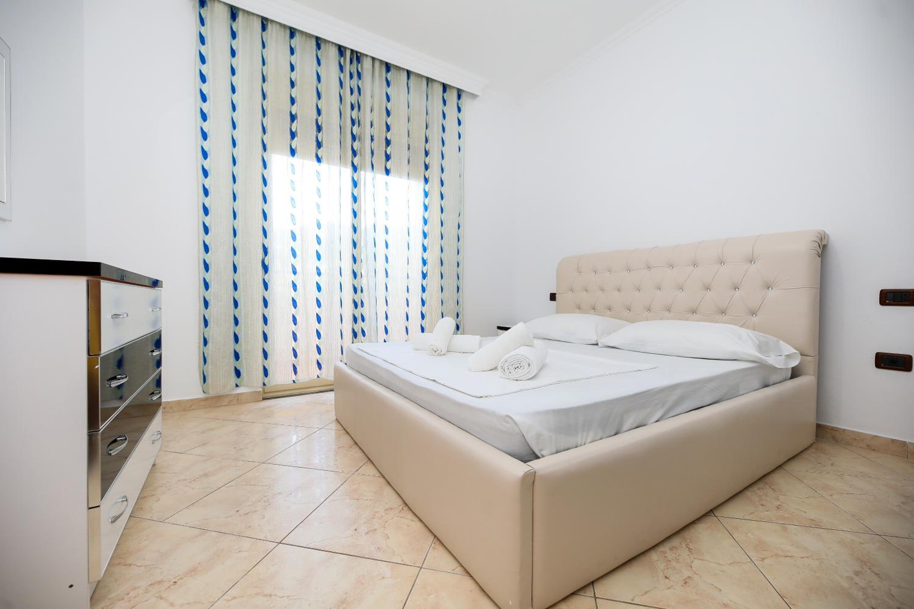 Noa Apartments