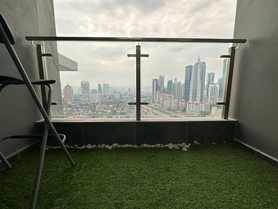 Legasi at Kampong Bahru with full KL view, 10min walk train station & KLCC