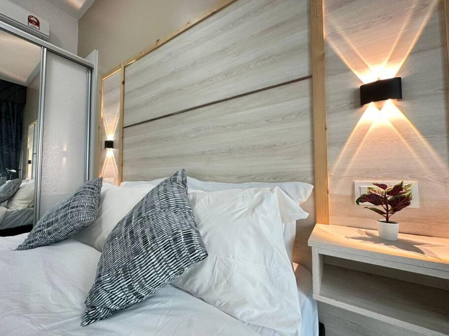 Legasi at Kampong Bahru with full KL view, 10min walk train station & KLCC