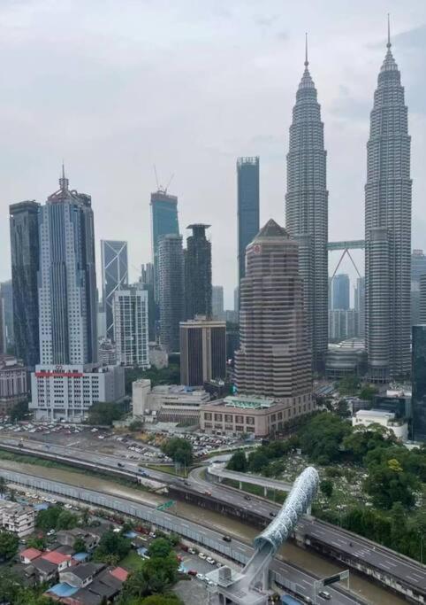 Legasi at Kampong Bahru with full KL view, 10min walk train station & KLCC