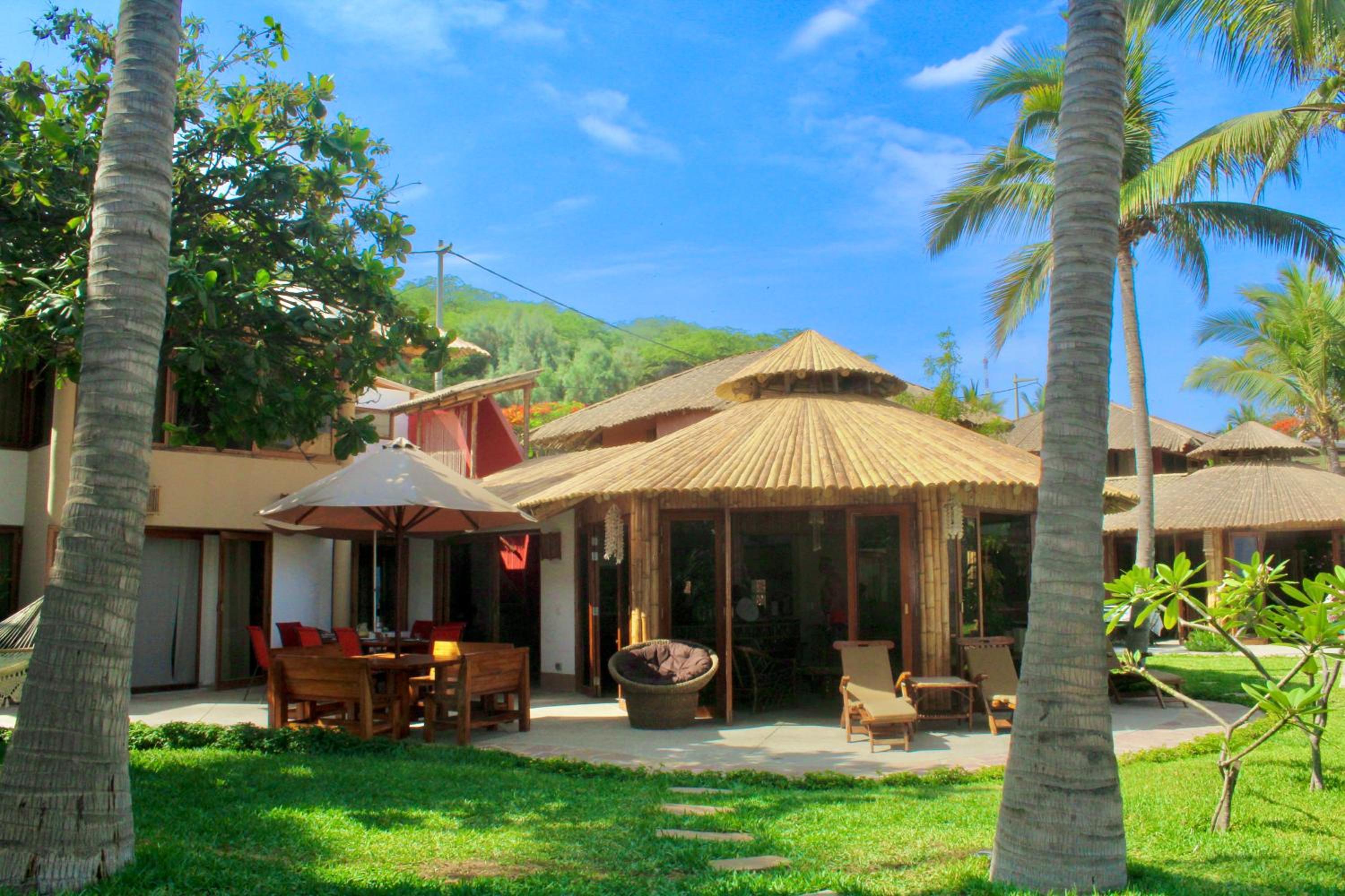 Máncora Casa de los Psicólogos view 2