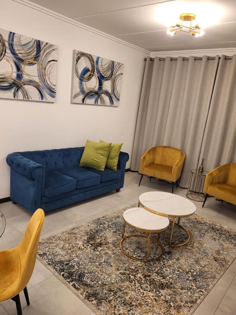 Medon Luxury Suites with power back up Bryanston Sandton