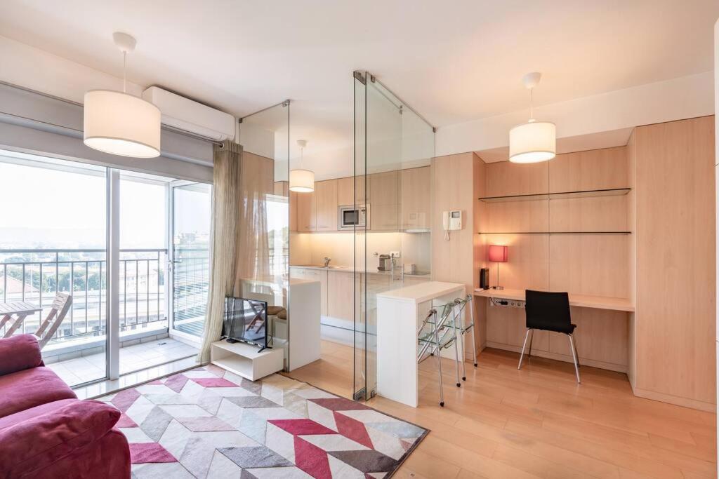 VIVA Stadium Residence Studios