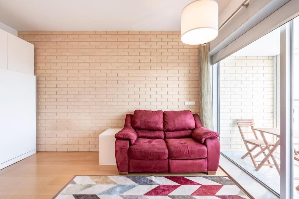 VIVA Stadium Residence Studios