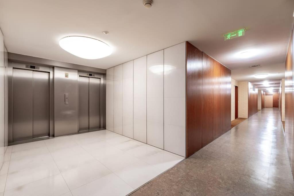 VIVA Stadium Residence Studios