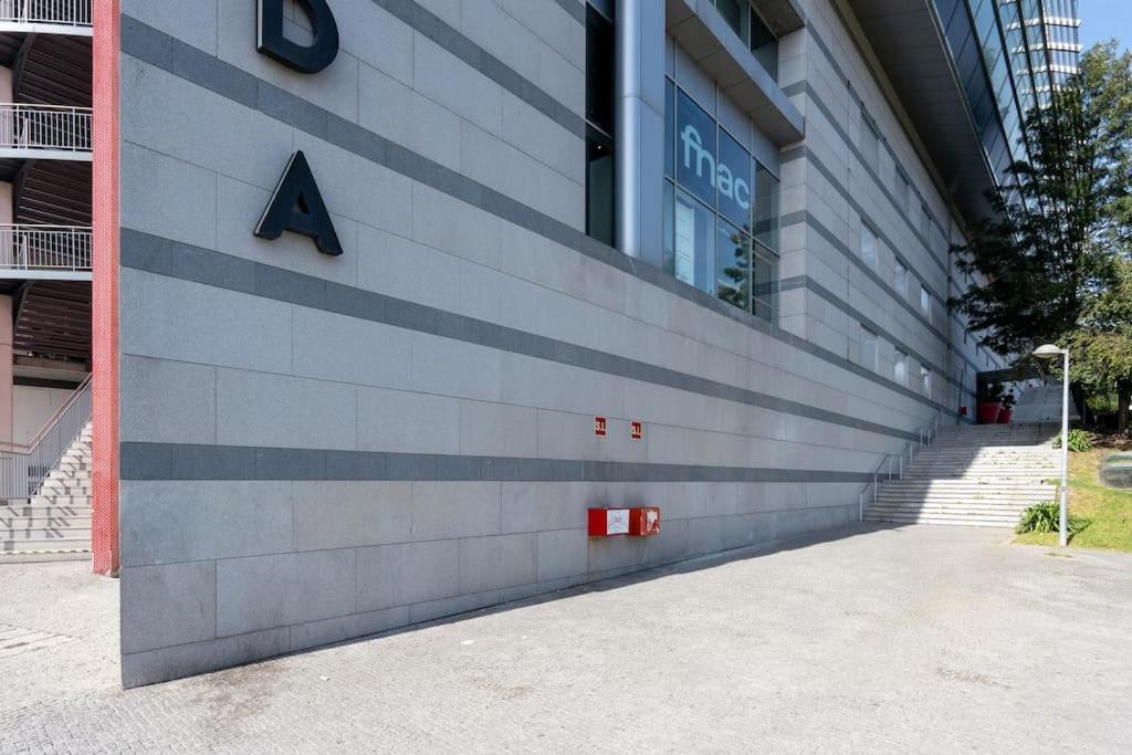 VIVA Stadium Residence Studios