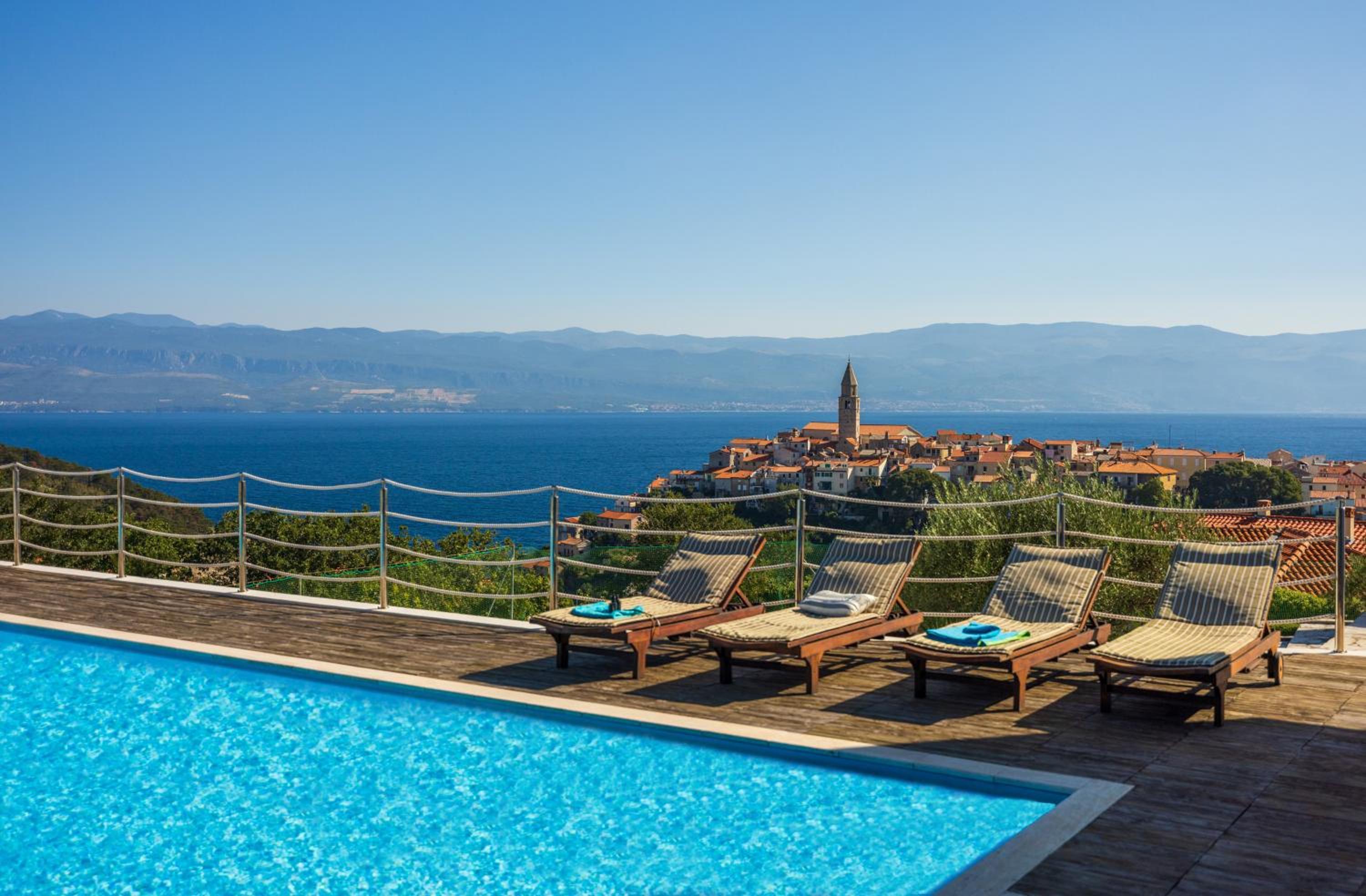 Villa Vrbnik view 4