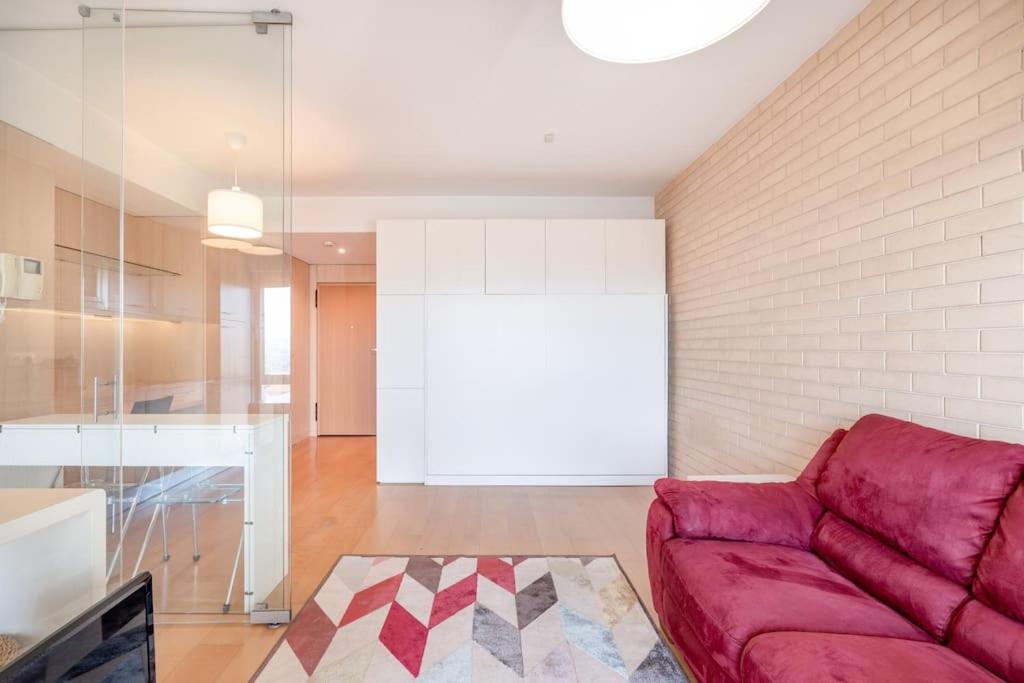 VIVA Stadium Residence Studios