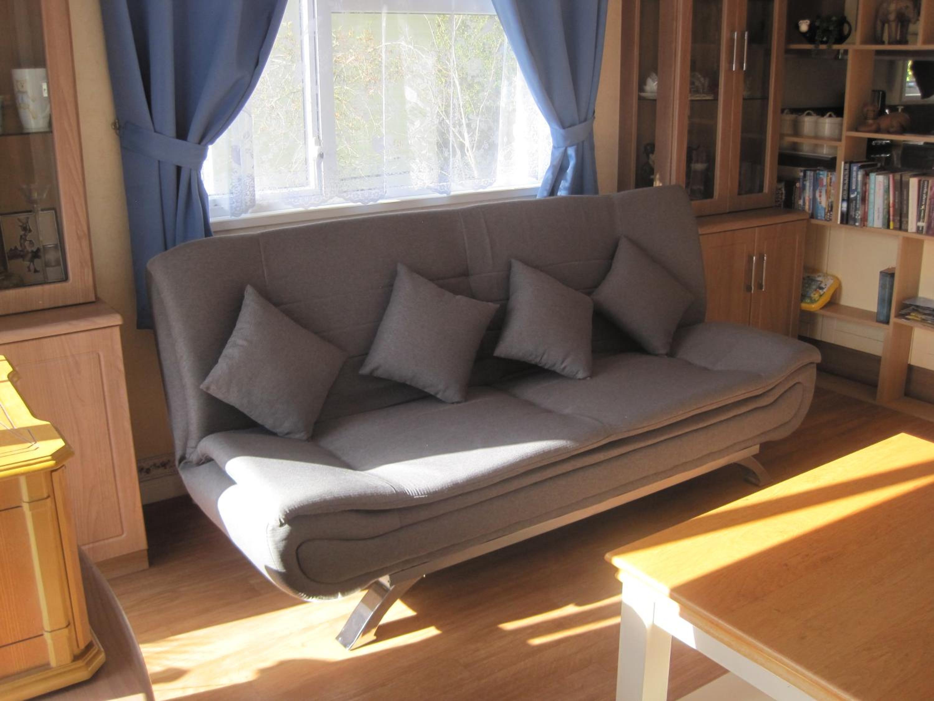 Violet 28 Oakdene Forest Park view 4