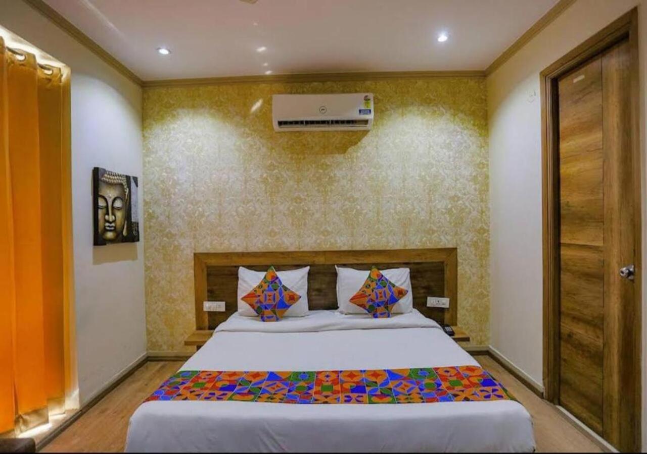 Mallenzo suites