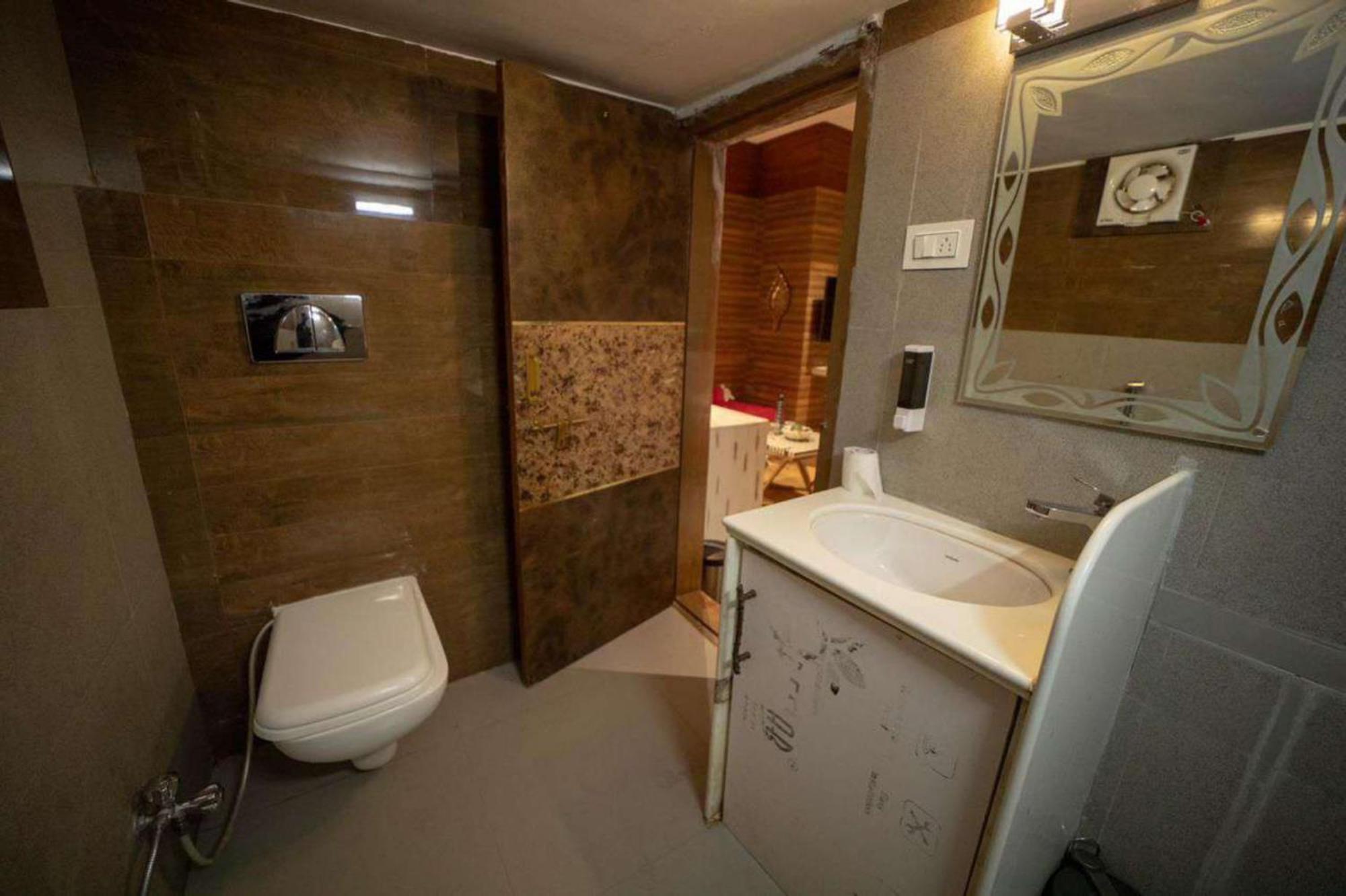 Photo 6