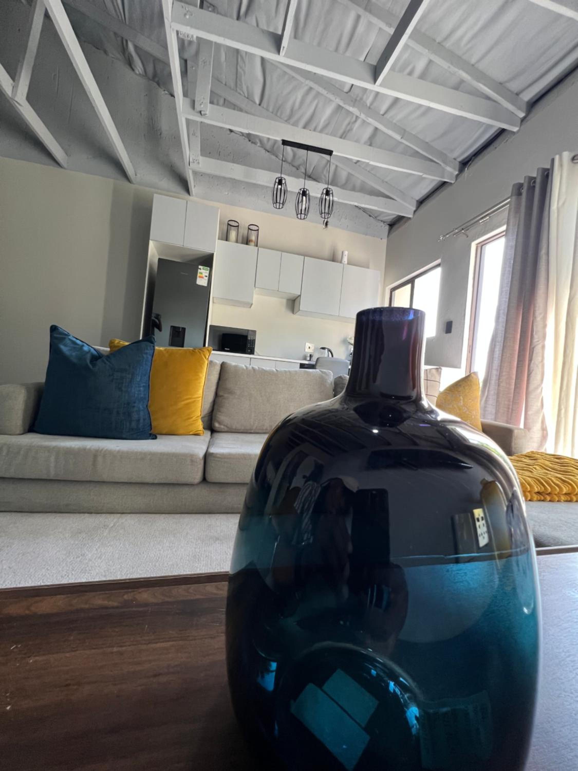 Cosy Nest 5 min to Sandton City 16