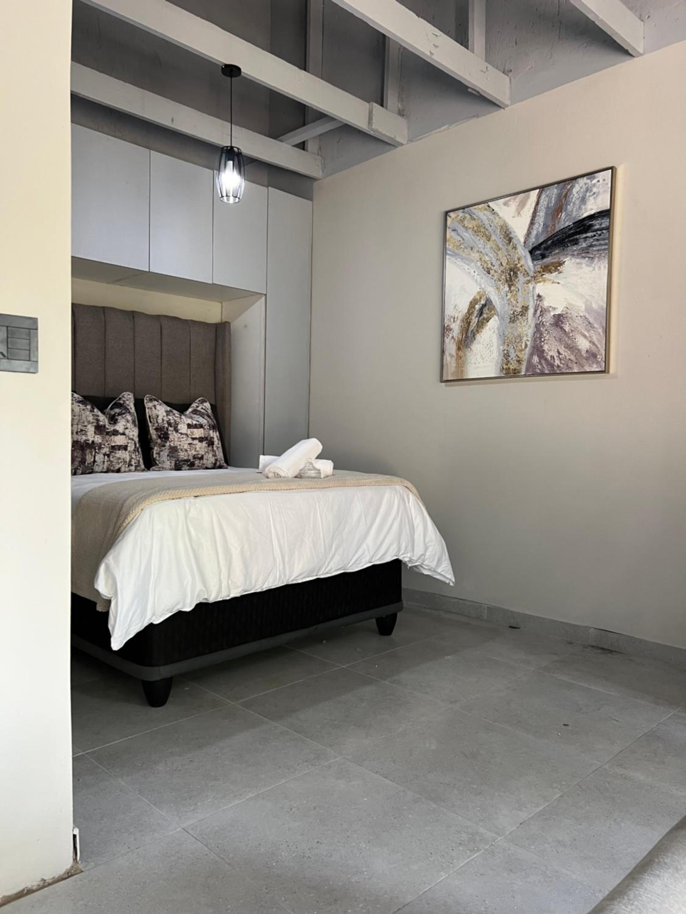 Cosy Nest 5 min to Sandton City 16