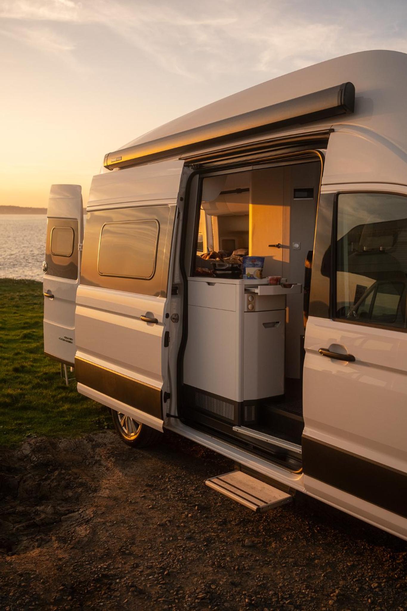 Cookies Campers Dublin - Large Campervan