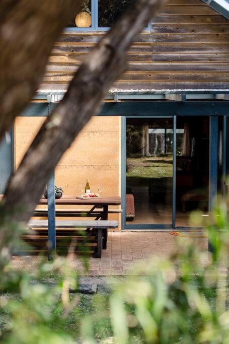 Beachy Sleeps! Eco Friendly Family Retreat