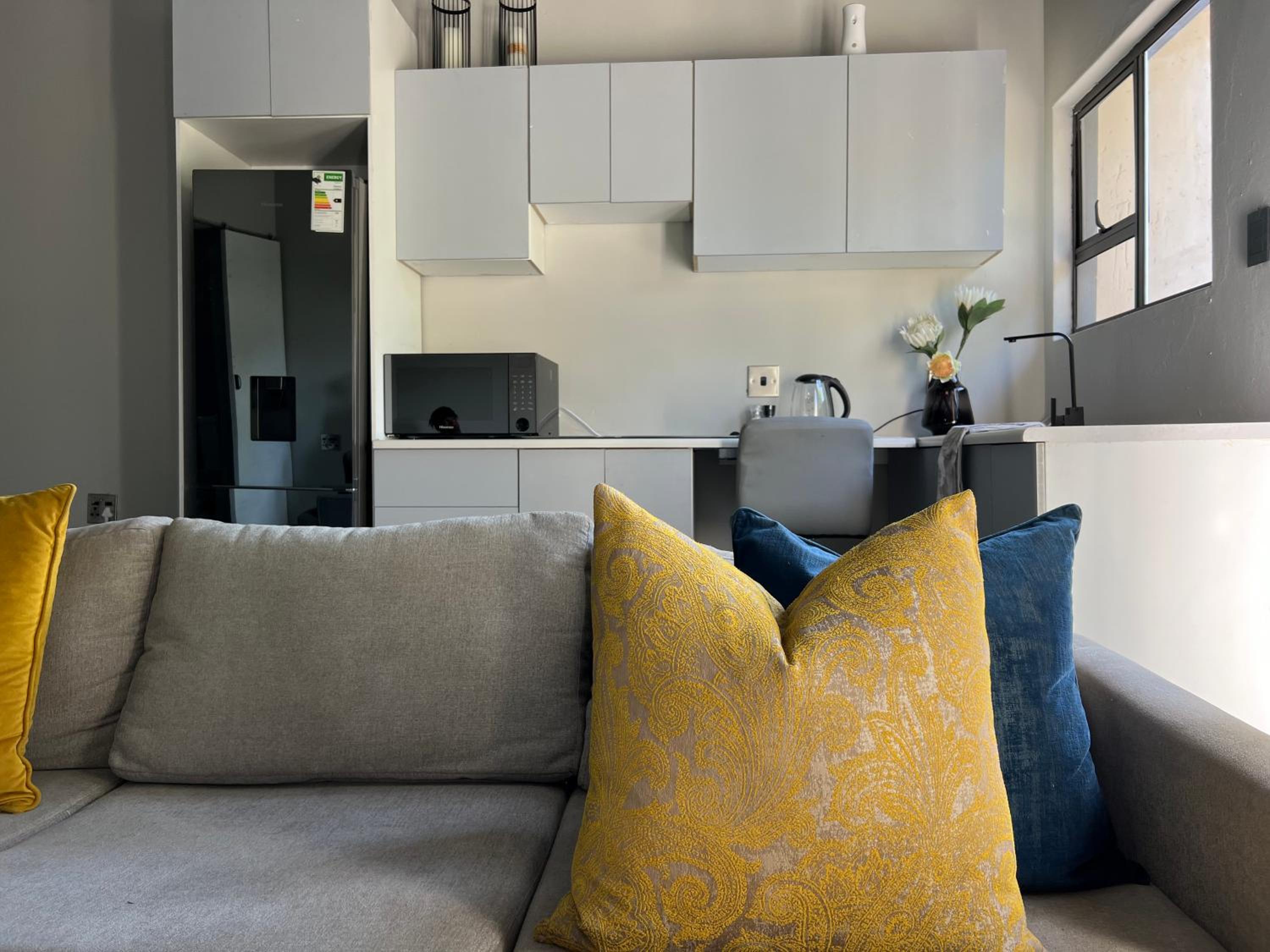Cosy Nest 5 min to Sandton City 16