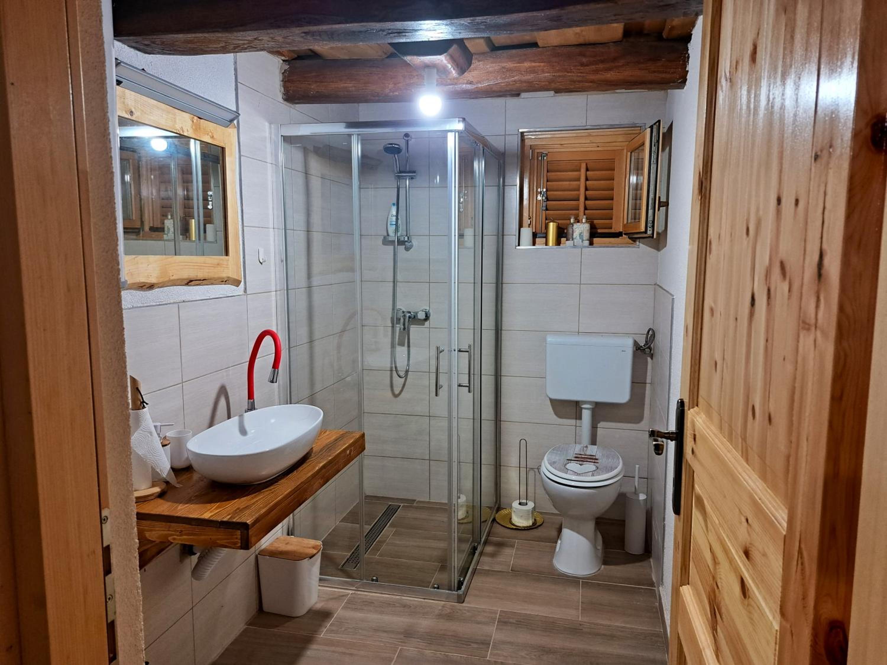 Photo 19