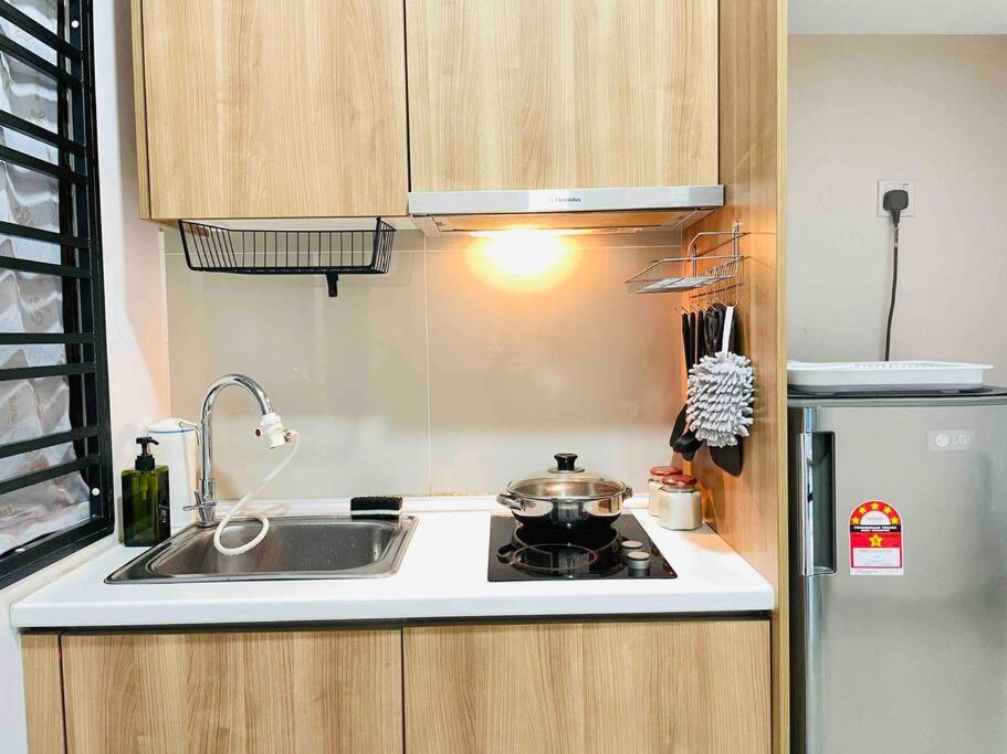 Mount Austin Palazio High Floor studio 2-4pax with TV box 5mins AEON C217