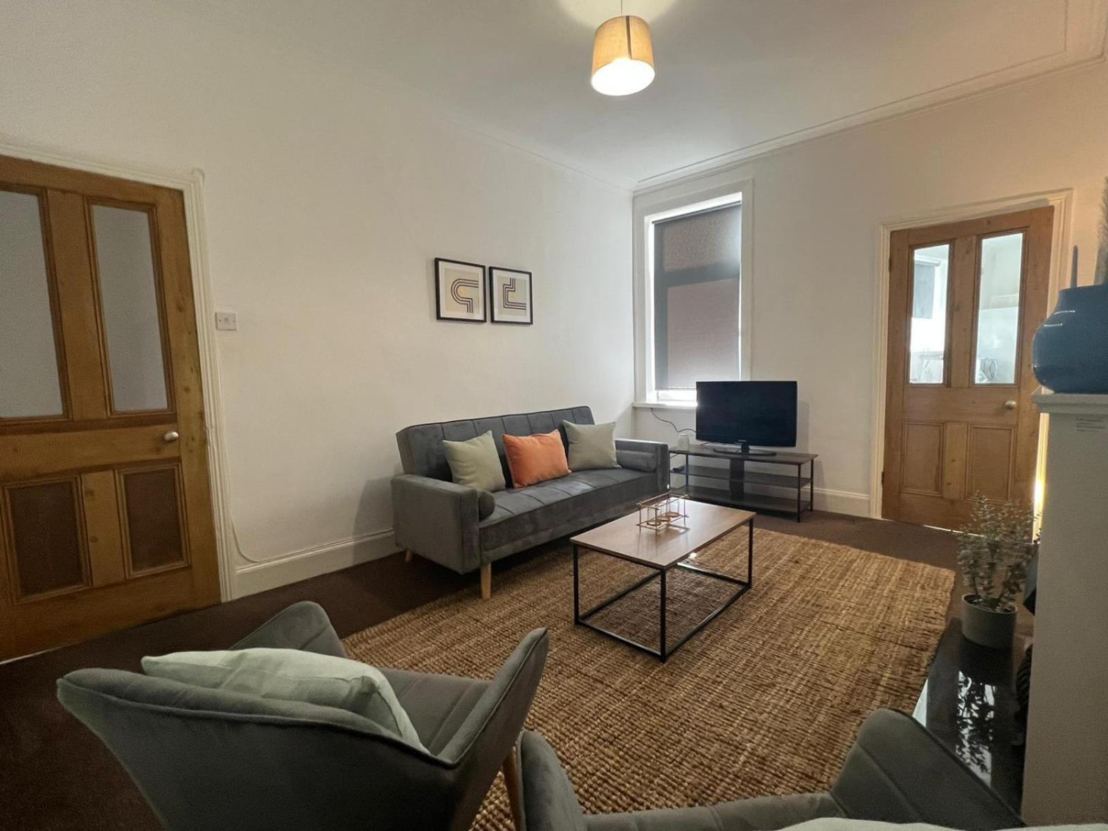 South Shields Vacations - Alexander Apartments West Harton - Property Image 8
