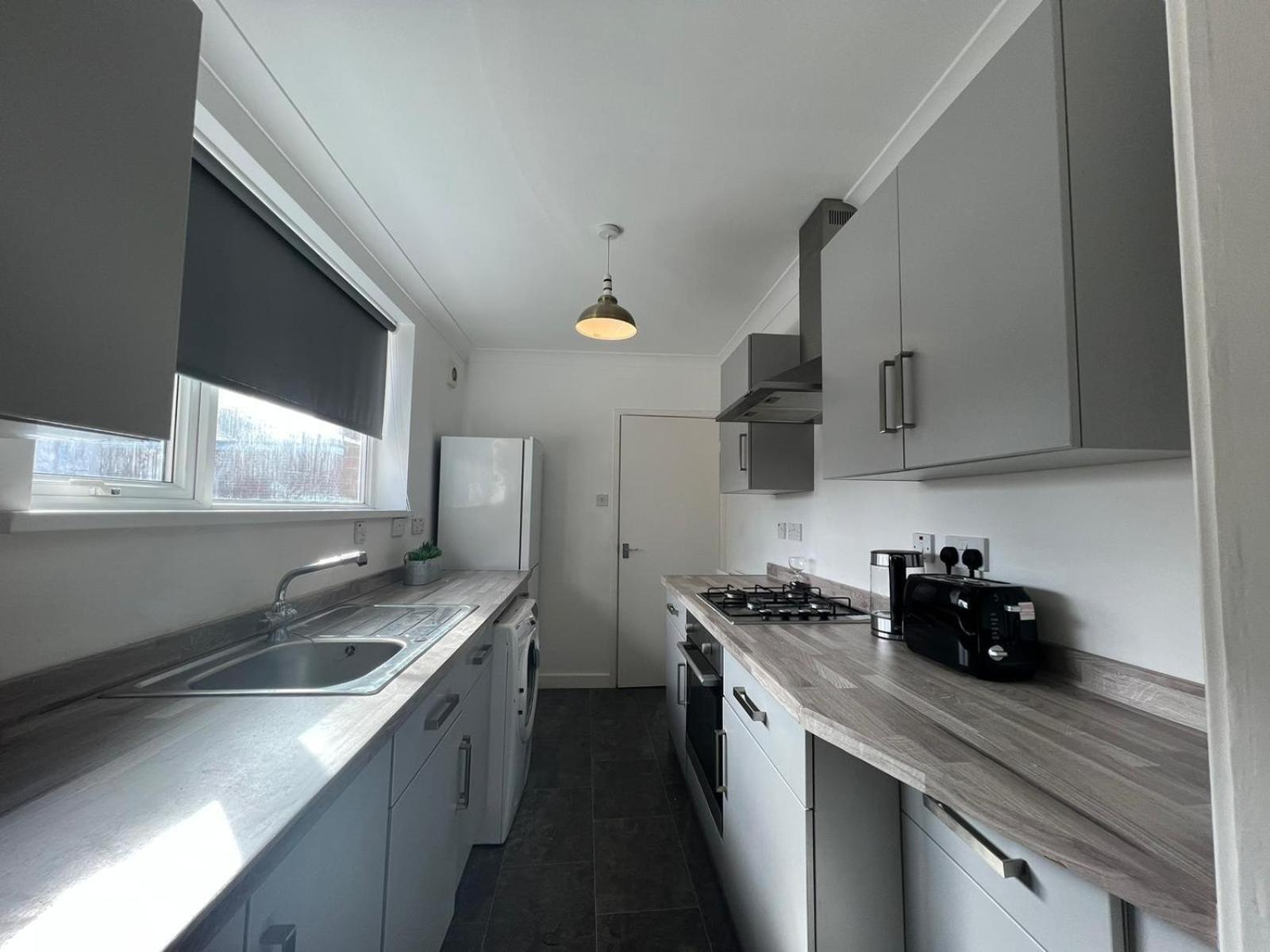 South Shields Vacations - Alexander Apartments West Harton - Property Image 17