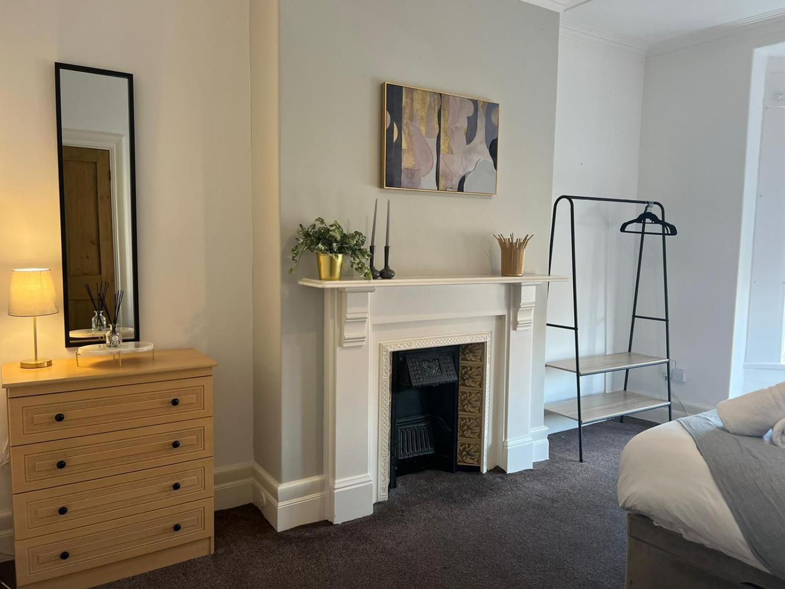 South Shields Vacations - Alexander Apartments West Harton - Property Image 4