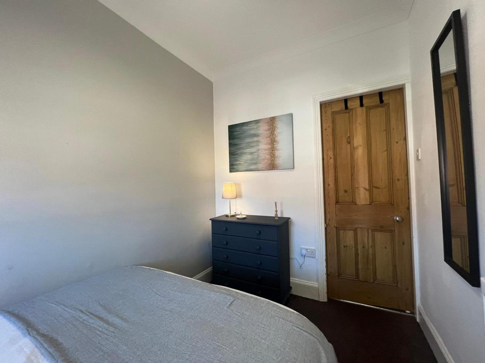 South Shields Vacations - Alexander Apartments West Harton - Property Image 6