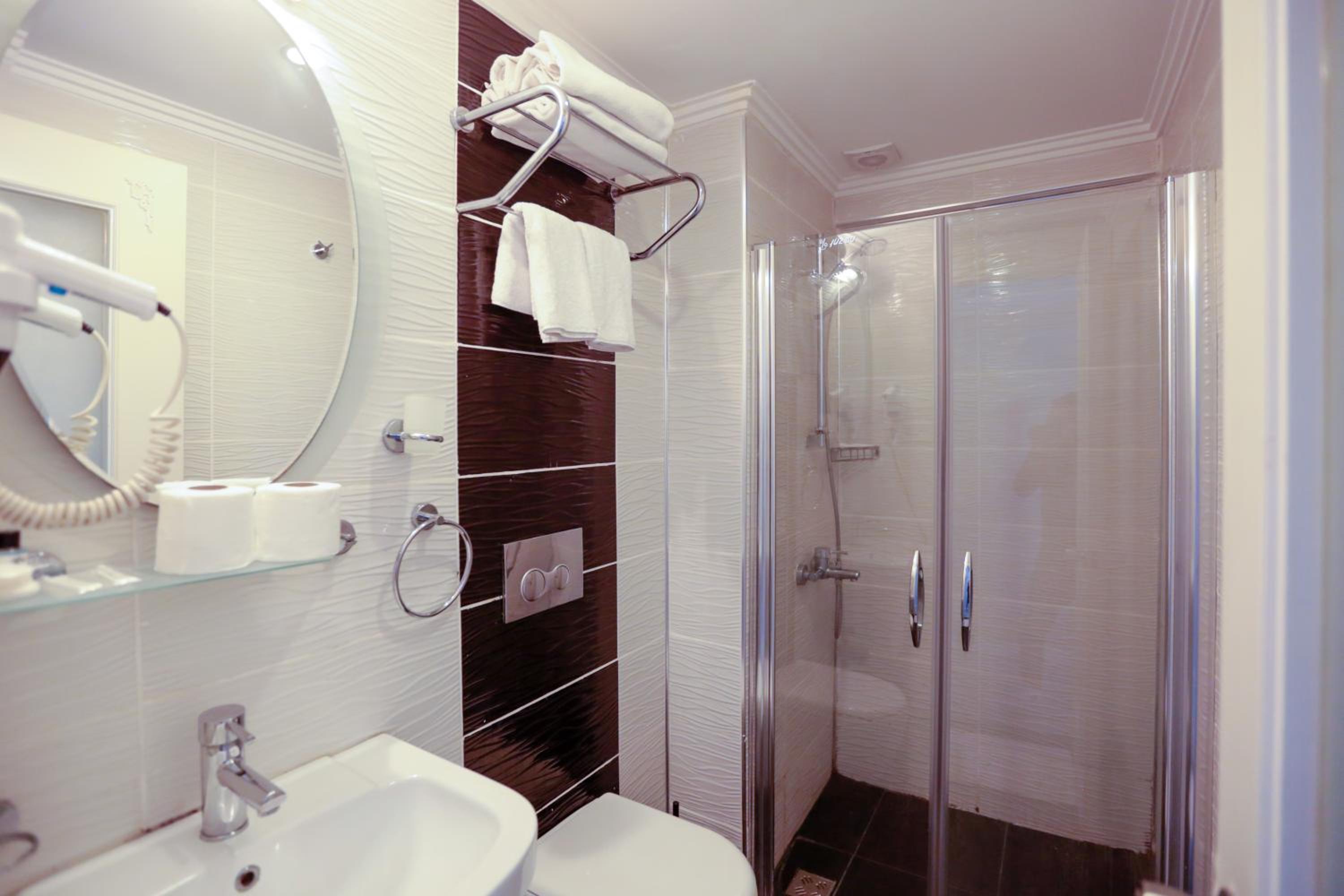 Nova City Hotel - Image 40