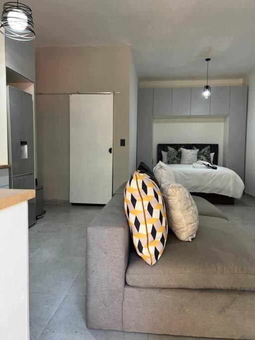 Cosy apt 5min to Sandton City 8