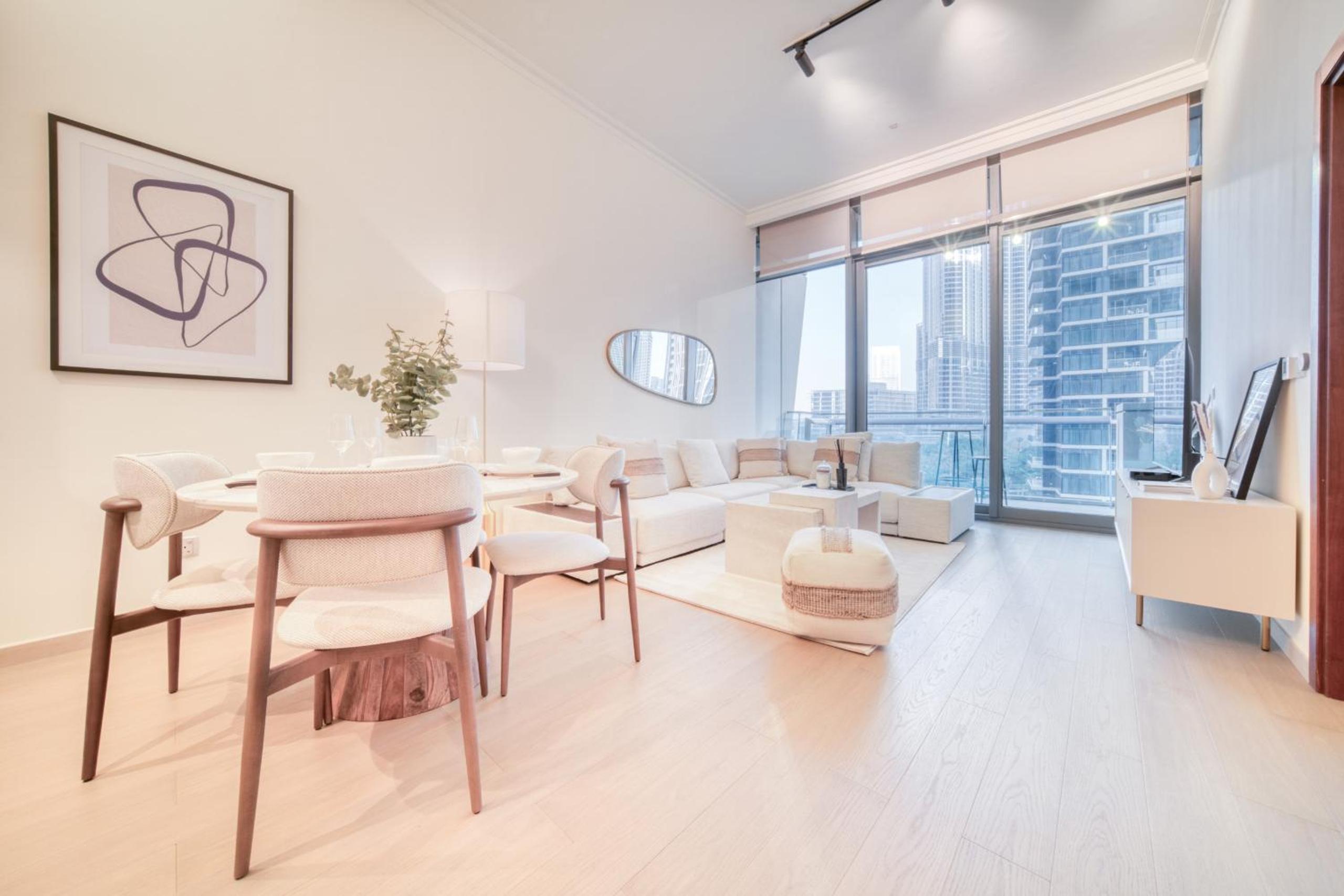 Burj Vista, Downtown Dubai - Burj Khalifa View - Mint Stay