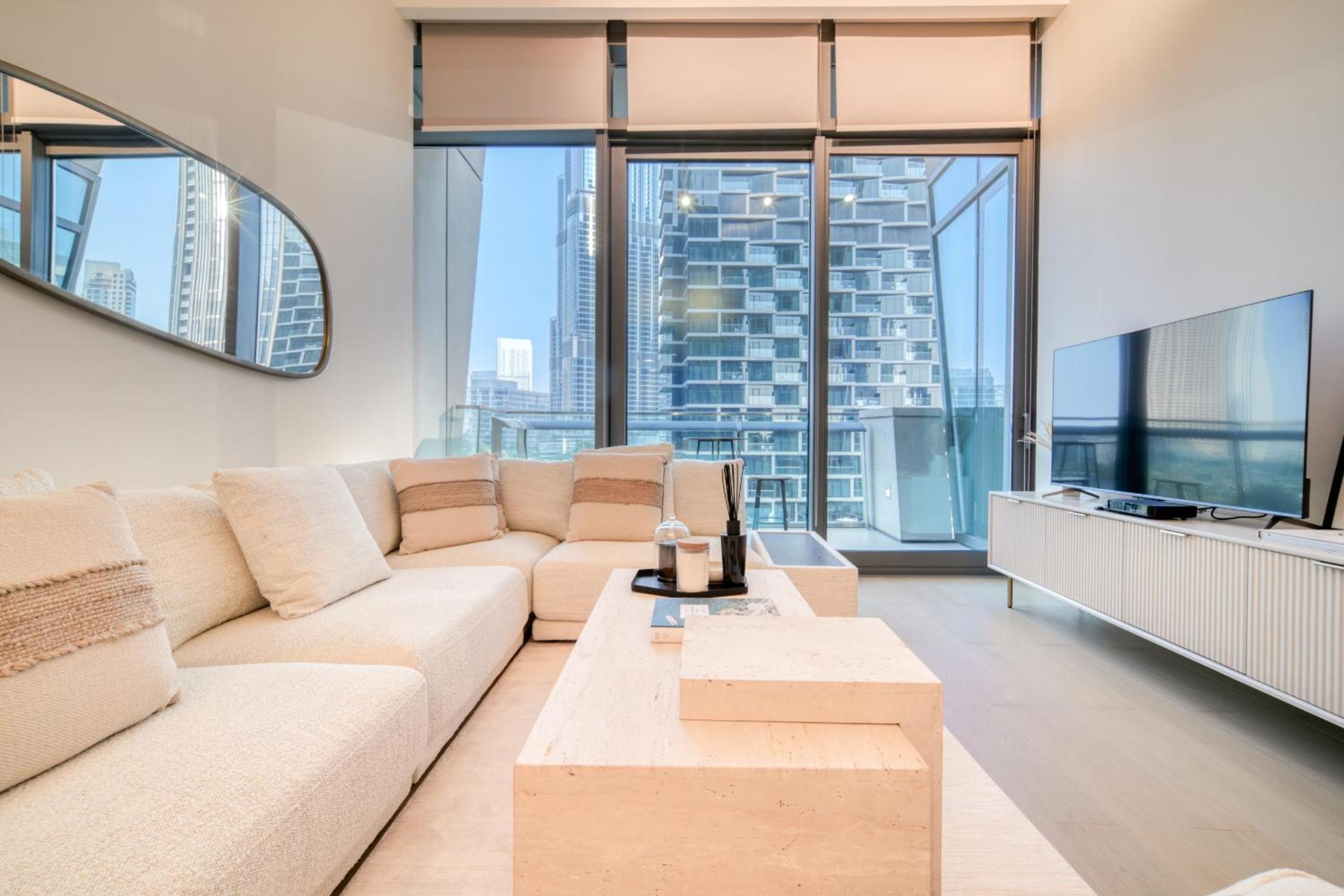 Burj Vista, Downtown Dubai - Burj Khalifa View - Mint Stay