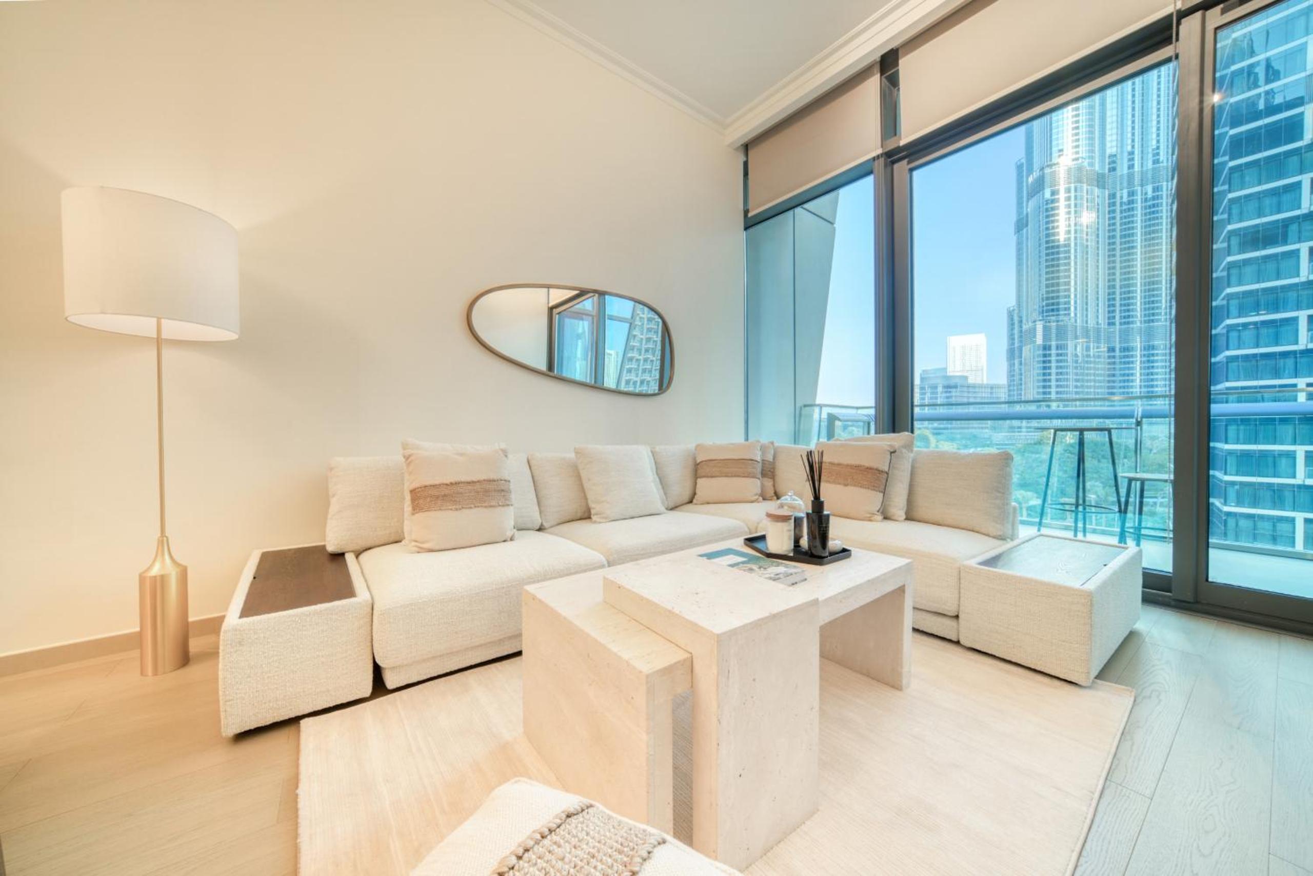 Burj Vista, Downtown Dubai - Burj Khalifa View - Mint Stay