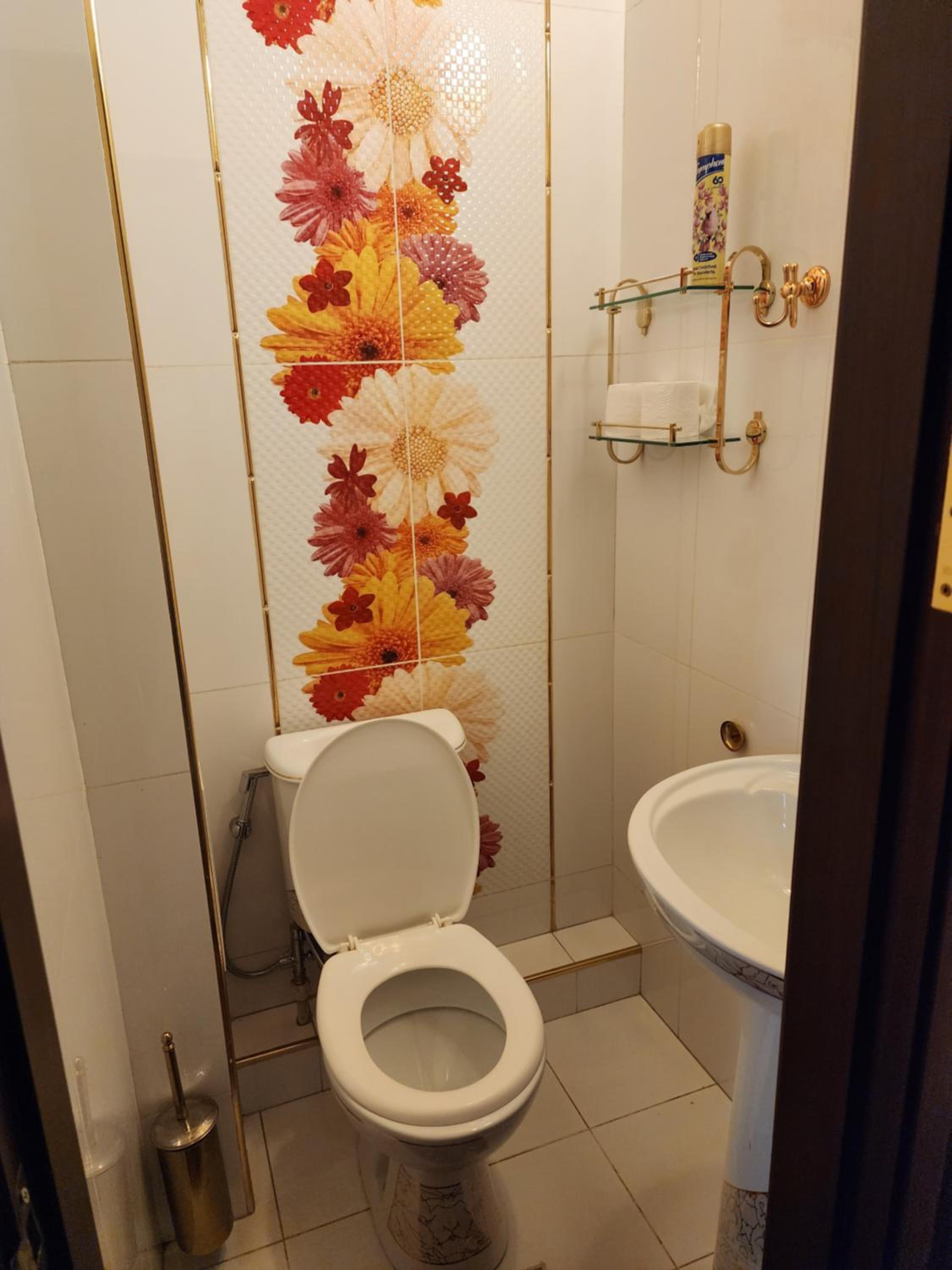 CHEKHOV APARTMENT