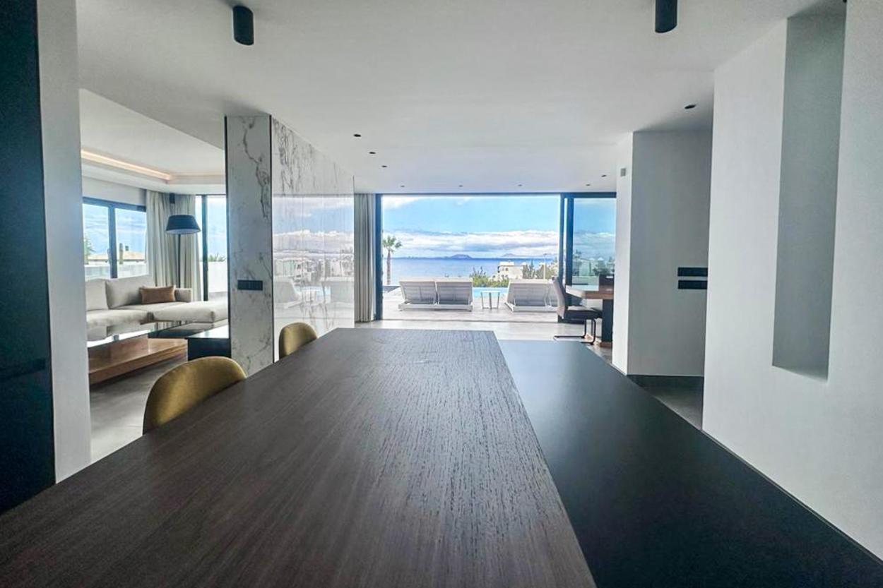 Villa Infinity