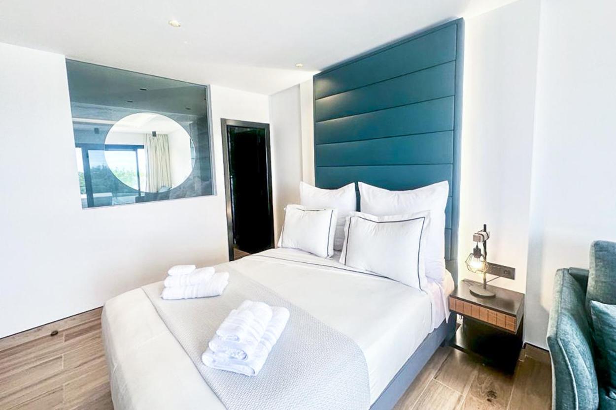 Villa Infinity