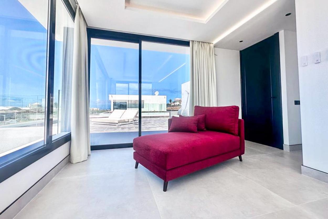 Villa Infinity